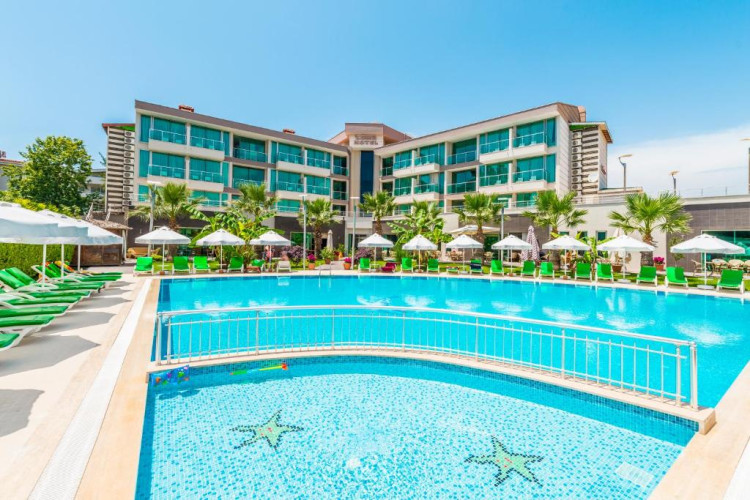 lowe-hotel-242a2abc5584d9f8.jpeg