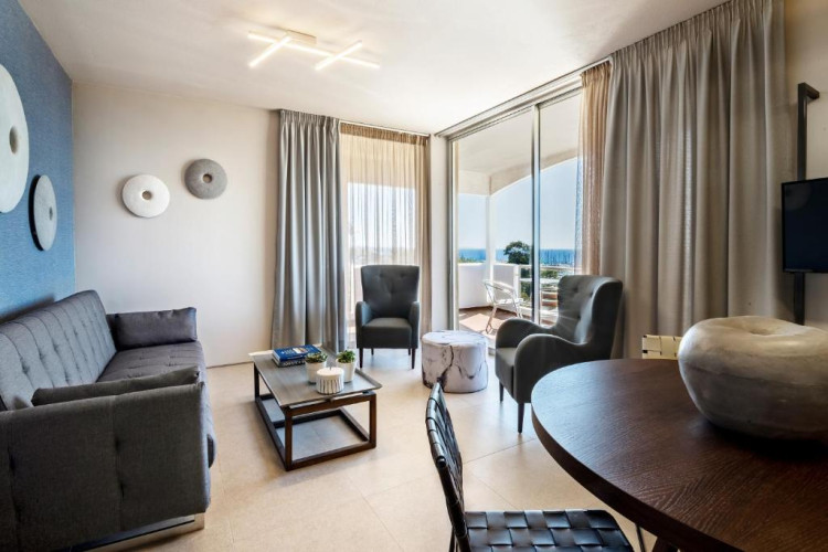 marina-alimos-hotel-apartments-3f8dc5be0bf5ca1b.jpeg
