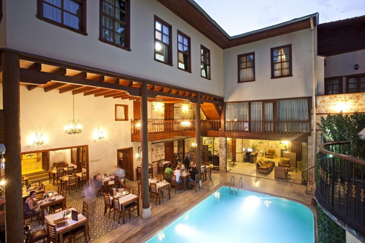 mediterra-art-hotel-7881986909bc06dd.jpeg
