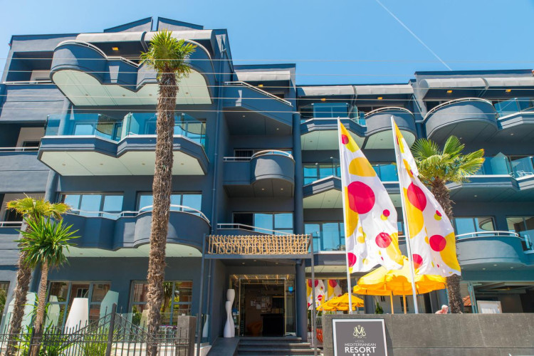 mediterranean-resort-hotel-c3c1e171f93eb59c.jpeg