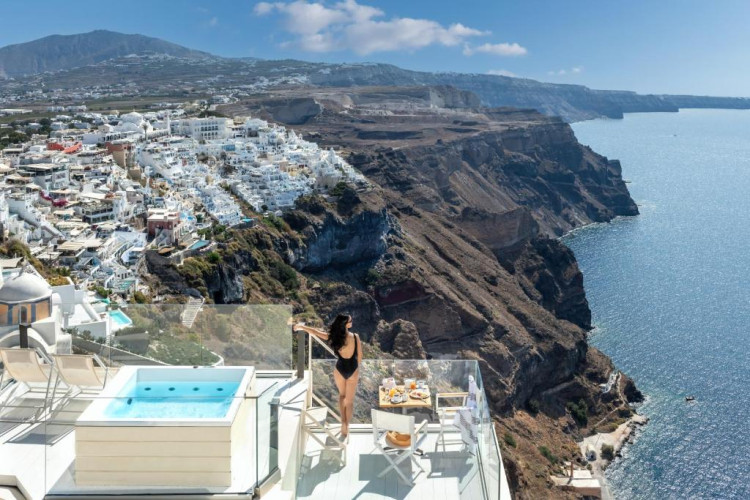 mythical-blue-santorini-efb211a1aa14f921.jpeg