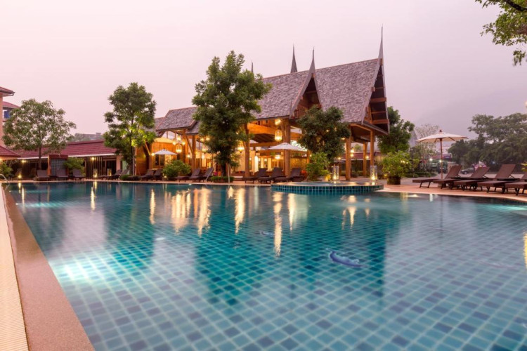 naina-resort-spa-2dcd9e038fd239ec.jpeg