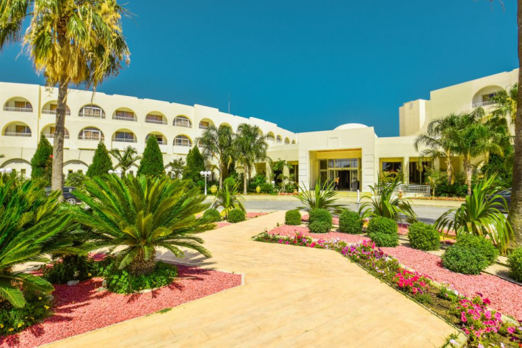 NOVOSTAR KHAYAM GARDEN BEACH & SPA Memento Suriclub