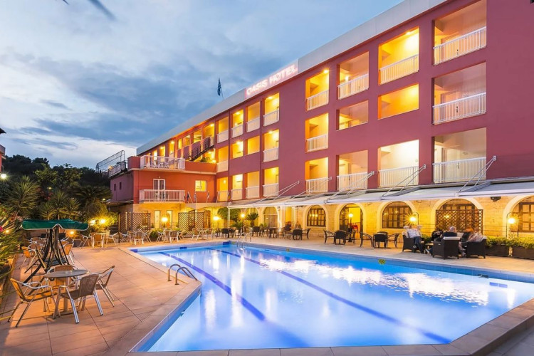 OASIS HOTEL (CORFU)