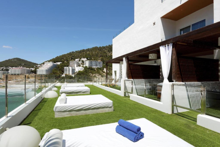 palladium-hotel-cala-llonga-4fd67f00373a2249.jpeg