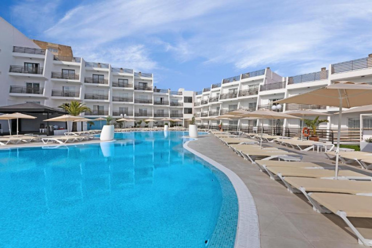 palmanova-suites-by-trh-b90b3ec8b2fb96b0.jpeg