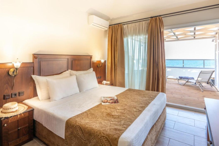 PARALIA BEACH BOUTIQUE HOTEL