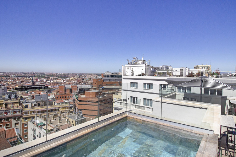 pestana-cr7-gran-via-madrid-1934f0e5478a4b2d.jpeg