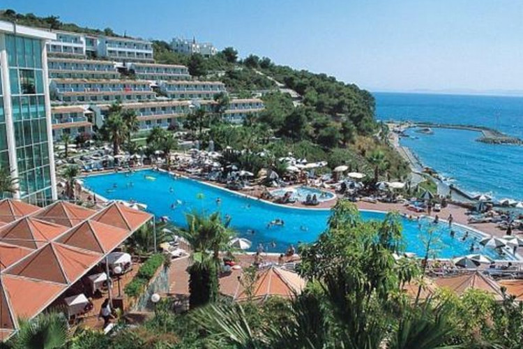 PINE BAY HOLIDAY RESORT