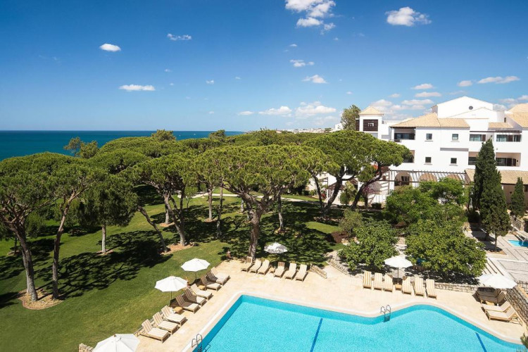 pine-cliffs-hotel-a-luxury-collection-resort-e6444d0ed06523aa.jpeg