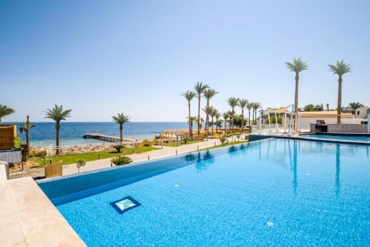 posh-club-sunrise-diamond-beach-resort-107918f93df10459.jpeg