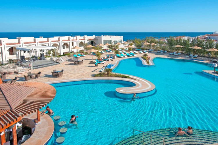 posh-club-sunrise-montemare-resort-69503e4da93b861d.jpeg