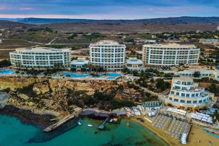 radisson-blu-resort-spa-malta-golden-sands-f0a813909e5dc30c.jpeg