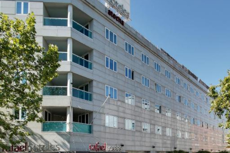 rafaelhoteles-atocha-a9995dedcbabc9f8.jpeg