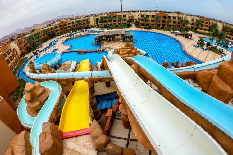 Regency Plaza Aqua Park And Spa