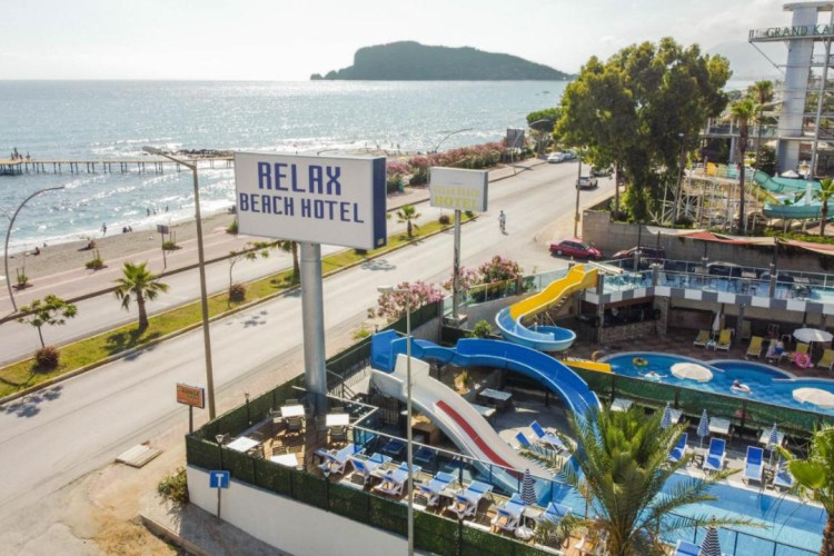 relax-beach-hotel-43d4867a31b74947.jpeg