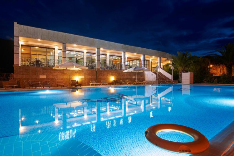 rema-hotel-fabe338ea71e650c.jpeg
