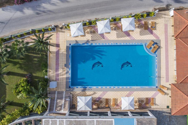rema-hotel-fbd5e8543457d0bb.jpeg