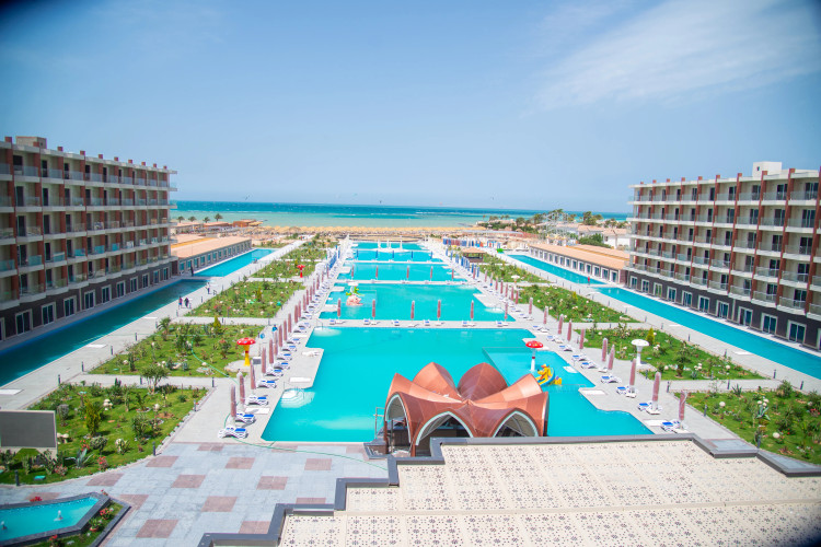 rewaya-majestic-resort-54d4a587dd6369a8.jpeg