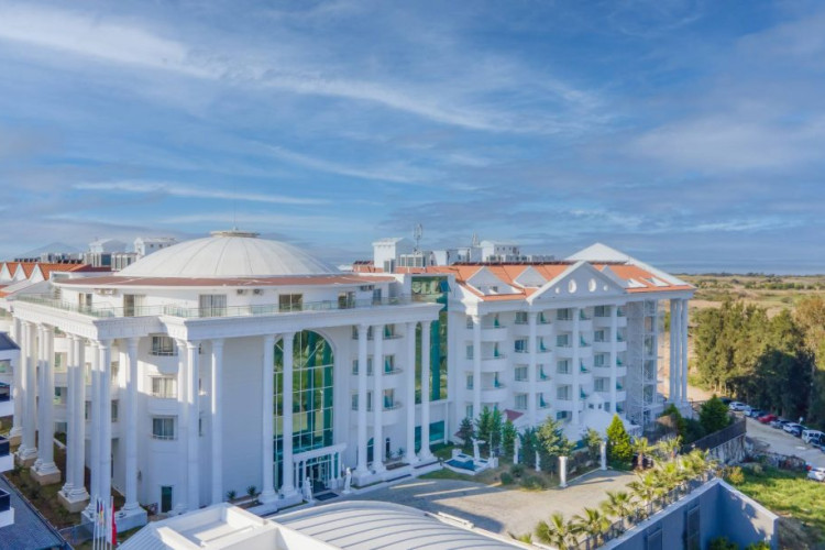 Roma Beach Resort And Spa