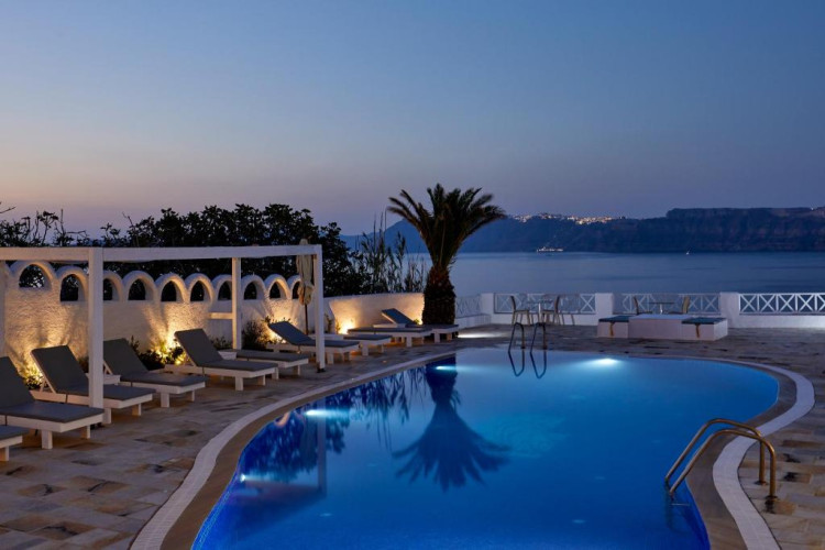 santorini-view-b9f77b89d25d2743.jpeg