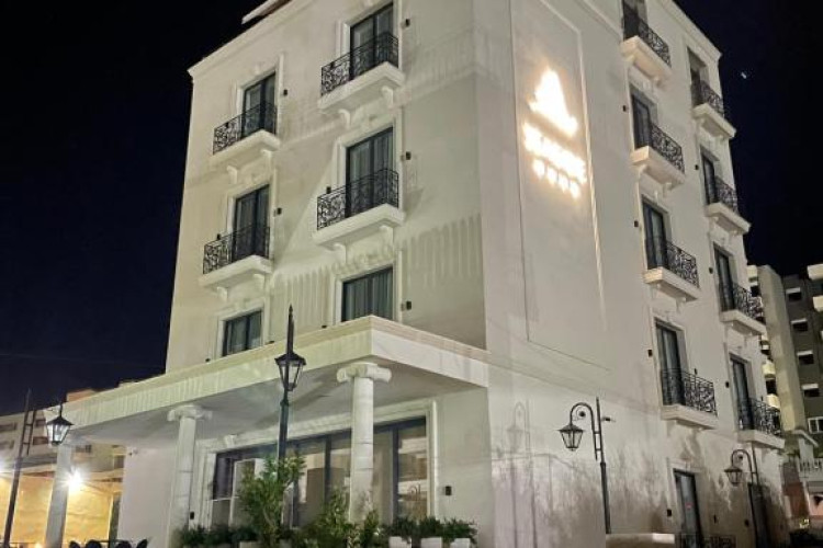 seaside-hotel-d64adf276e26c9ec.jpeg