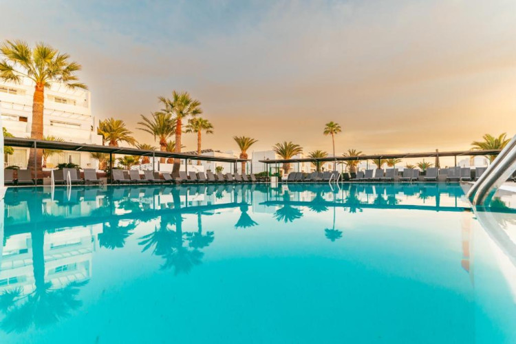 sentido-aequora-lanzarote-suites-e49343518d5ee987.jpeg