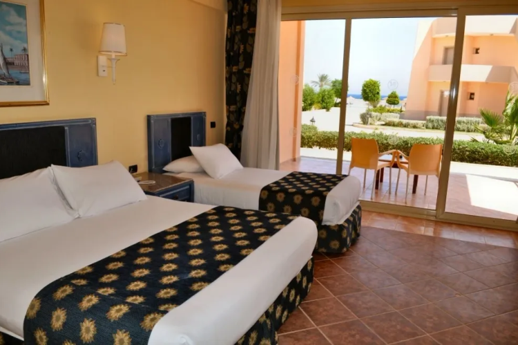 shoni-bay-marsa-alam-7dd5ce743ab28418.png