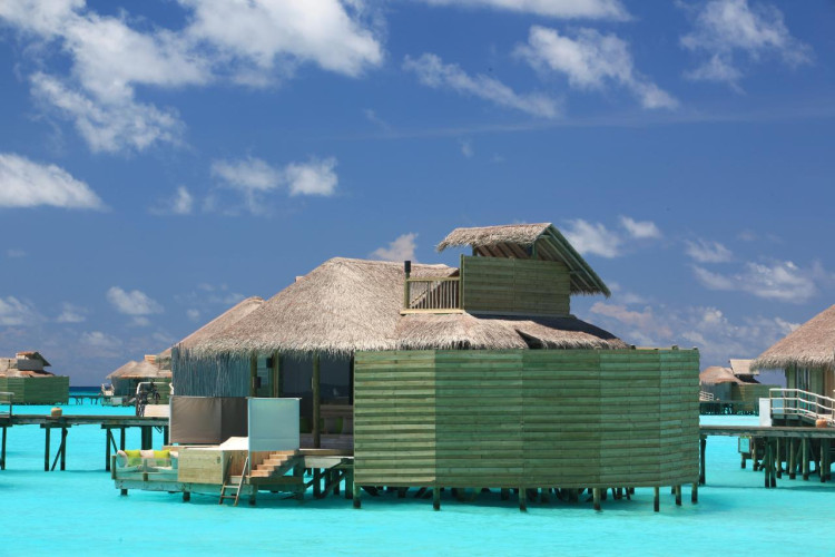 six-senses-laamu-resort-630b383994d240f5.jpeg