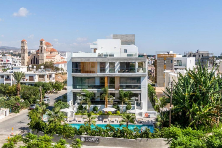 sofia-luxury-residence-6eb07ddd1d0c4f2d.jpeg