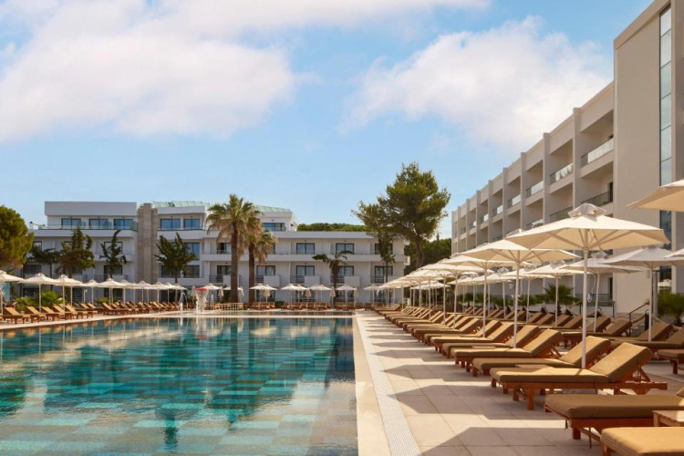 sol-tropikal-durres-bbb4db956299adf8.jpeg