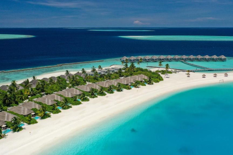sun-siyam-iru-veli-b16aee96748c3ffe.jpeg