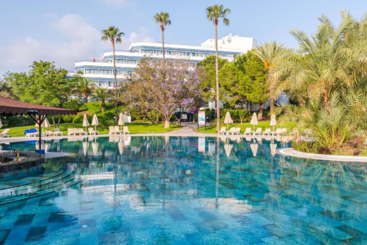 Sunrise Resort Hotel