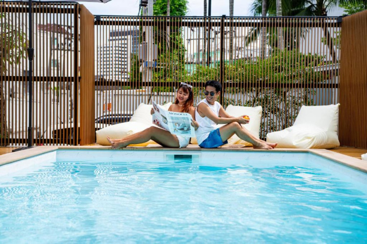 the-tint-at-phuket-town-2b7c3e044324b955.jpeg