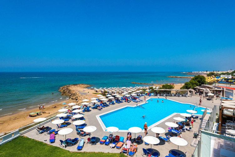 themis-beach-a1516fde01ce4368.jpeg