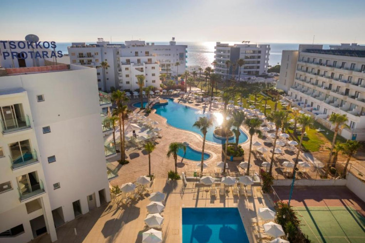 tsokkos-protaras-beach-hotel-27f553b9f9398978.jpeg