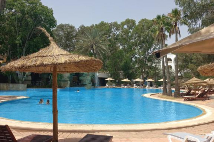 tunisia-lodge-a1d2ec05d42ad8ba.jpeg