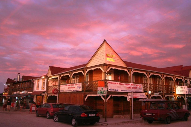 unitate-bazart-vama-veche-exterior-1aca0638f17aa62a.jpeg