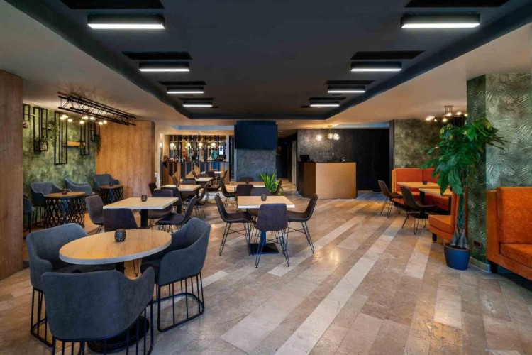 unitate-labirint-residence-restaurant-17361ce9f7f1d927.jpeg