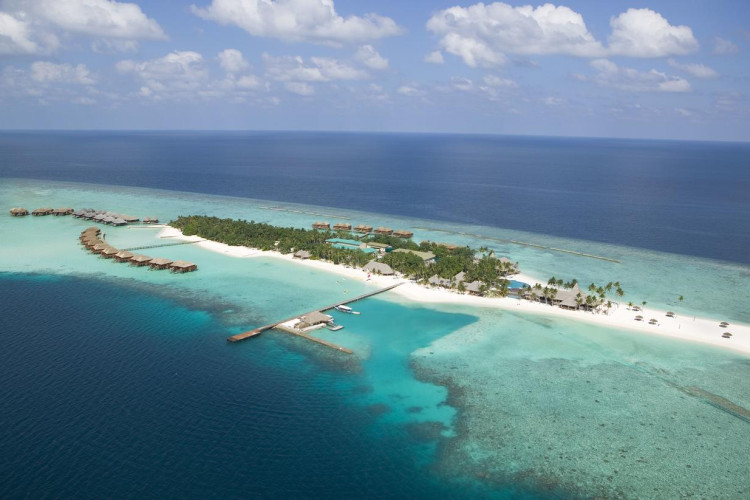 Veligandu Island Resort