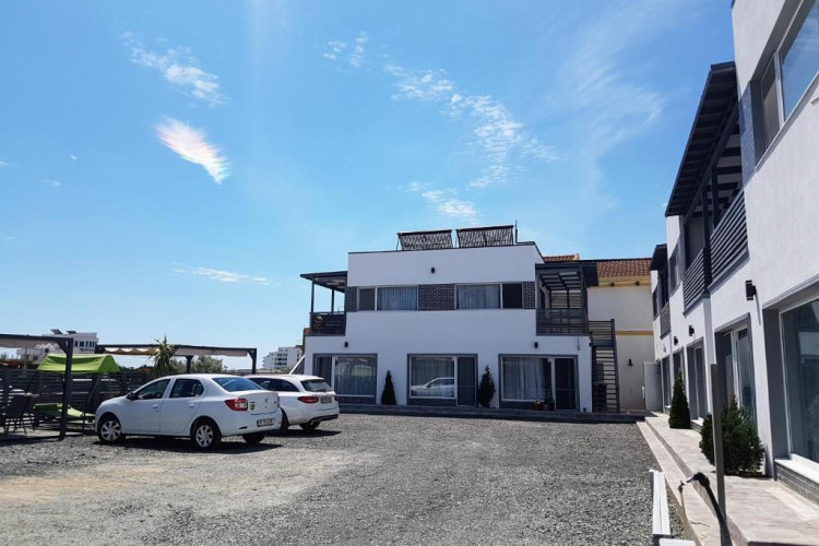 vila-bunga-bunga-resort-8e7ef0b0b6abbf47.jpeg