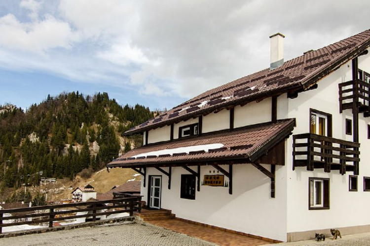 vila-dorina-complex-cheile-gradistei-524390d5e2526b2b1b2448afb05732af.jpeg