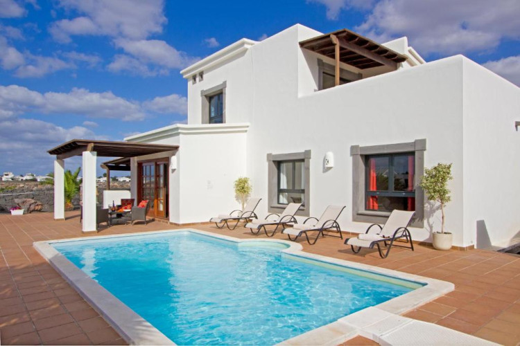 villas-coral-deluxe-b602c8ed5bf992f5.jpeg