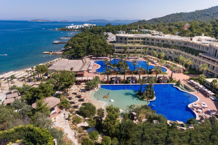 vogue-hotel-suprem-bodrum-028d3ac91c565a0f.jpeg