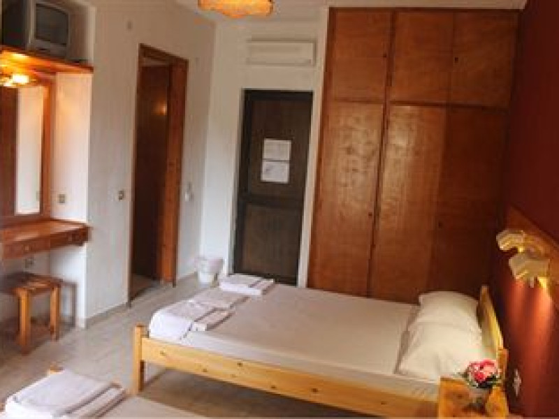 LE MIRAGE HOTEL