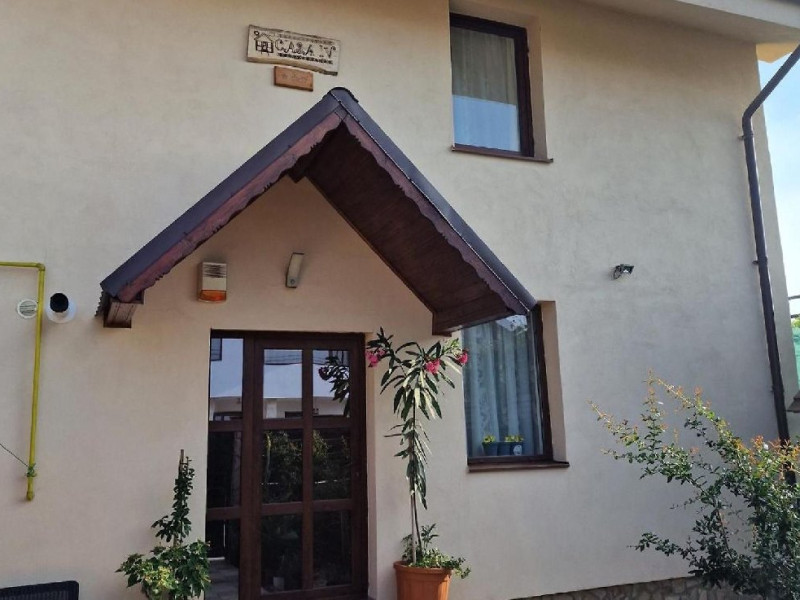 Camere de inchiriat CASA IV CM