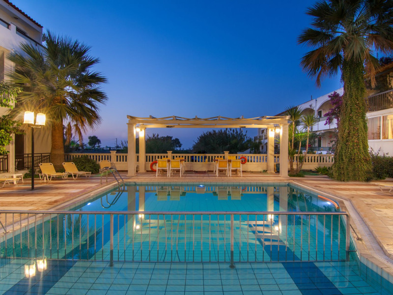 Trefon Hotel Apartments & Suites Crete
