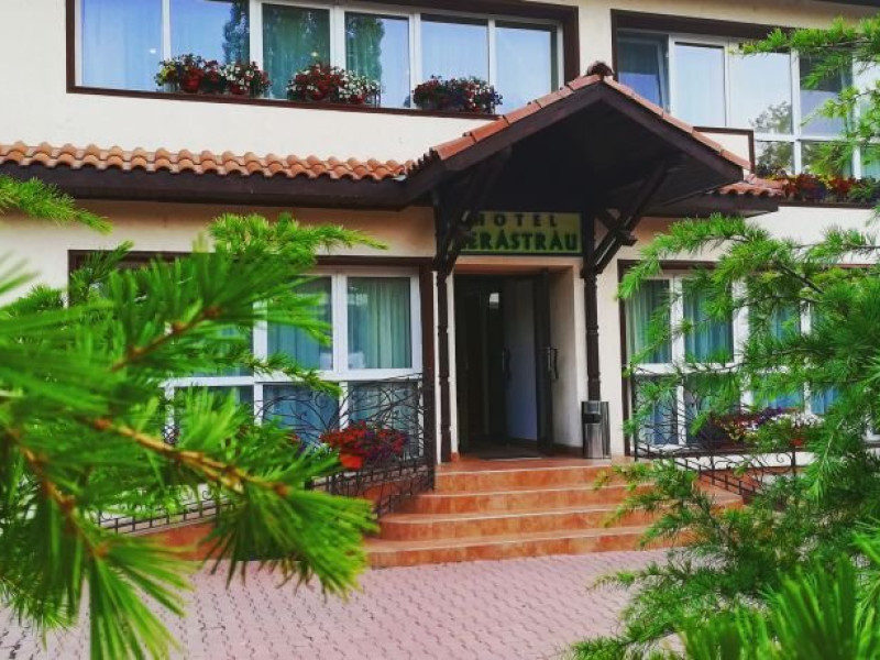 HOTEL HERASTRAU.
