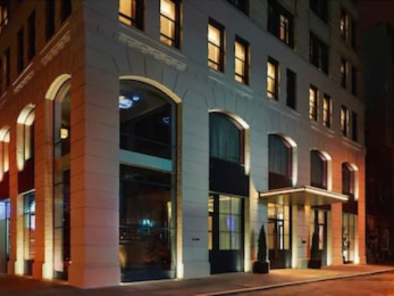 11 HOWARD NEW YORK A MEMBER OF DESIGNS