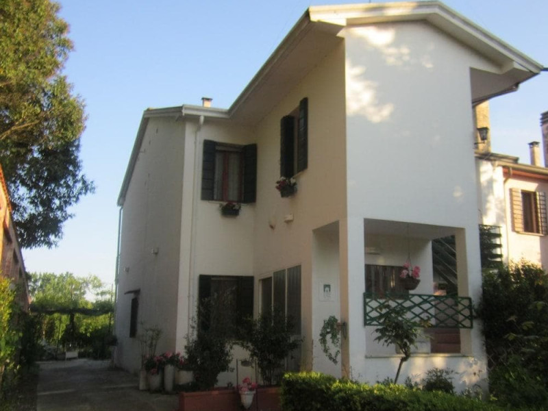 A Casa Di Dora